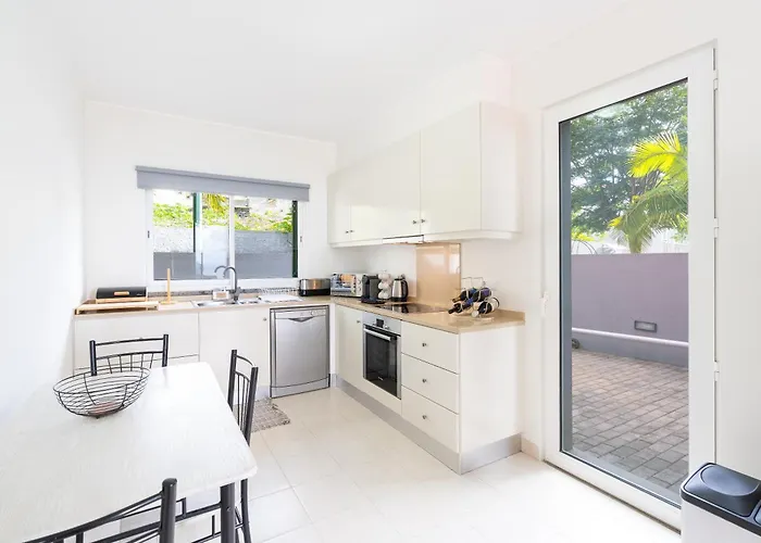 Duskline Arco da Calheta (Madeira)